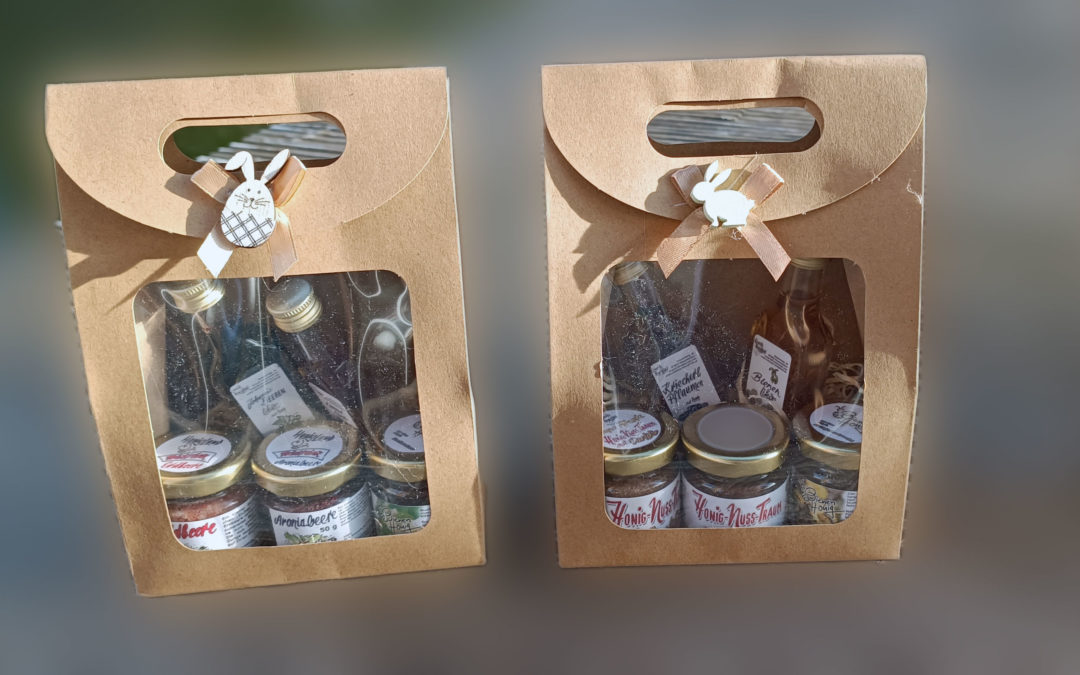 Geschenkset in Papiertüte mit Sichtfenster von Conrads Honigland