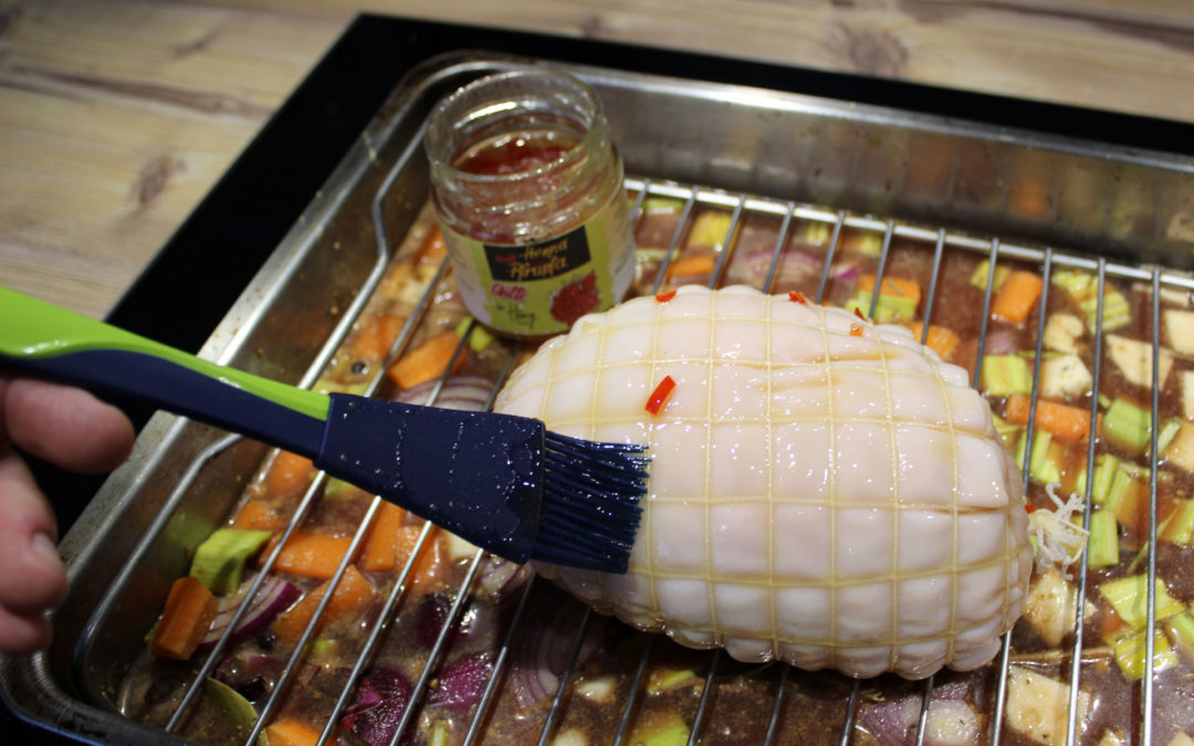 Schmierst Du ihn mit "Hennapfrupfa" ein schmeckt der Braten besonders fein Conrad's Honigland emmapfrupfa Chilli in Honig